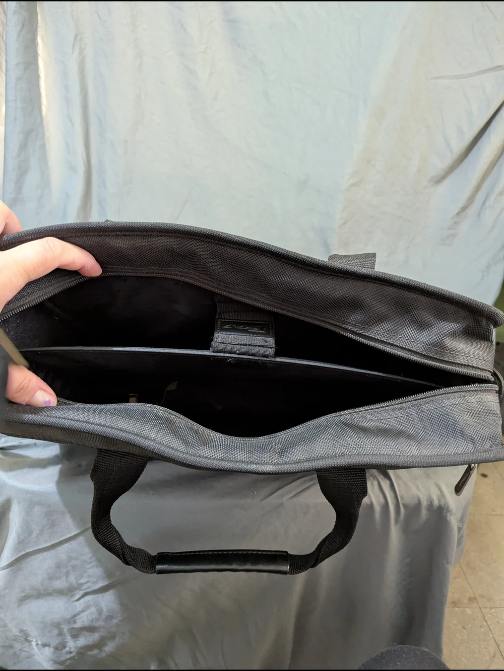 Targus Black Men's Heavy Duty Laptop Briefcase Bag